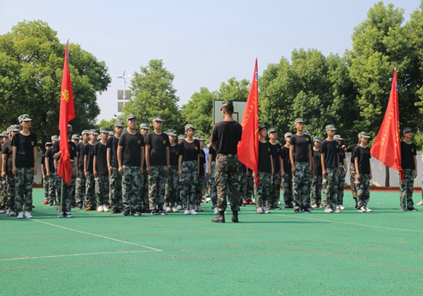 2018級學生軍訓(xùn)照片